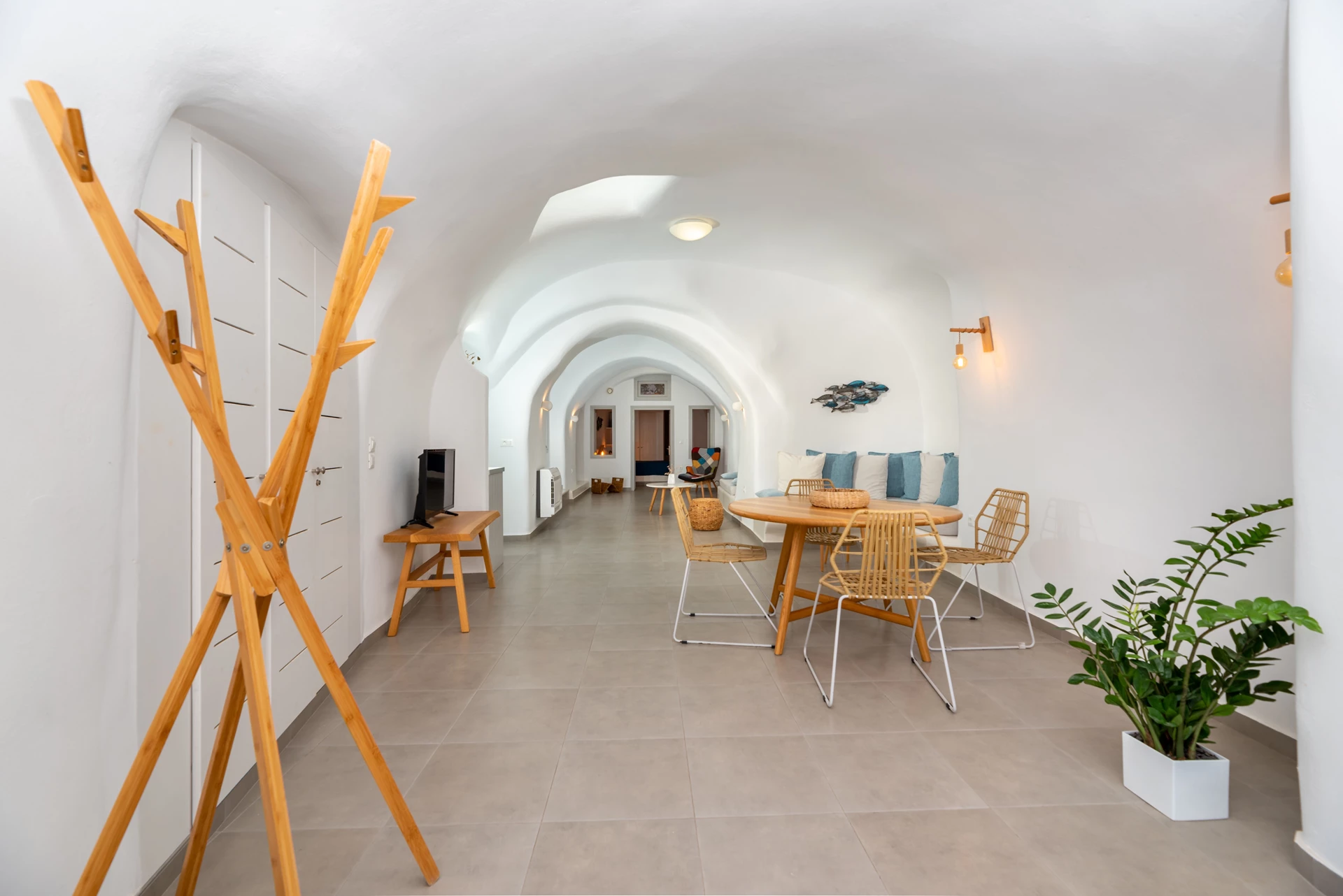 Canava Cave Residence