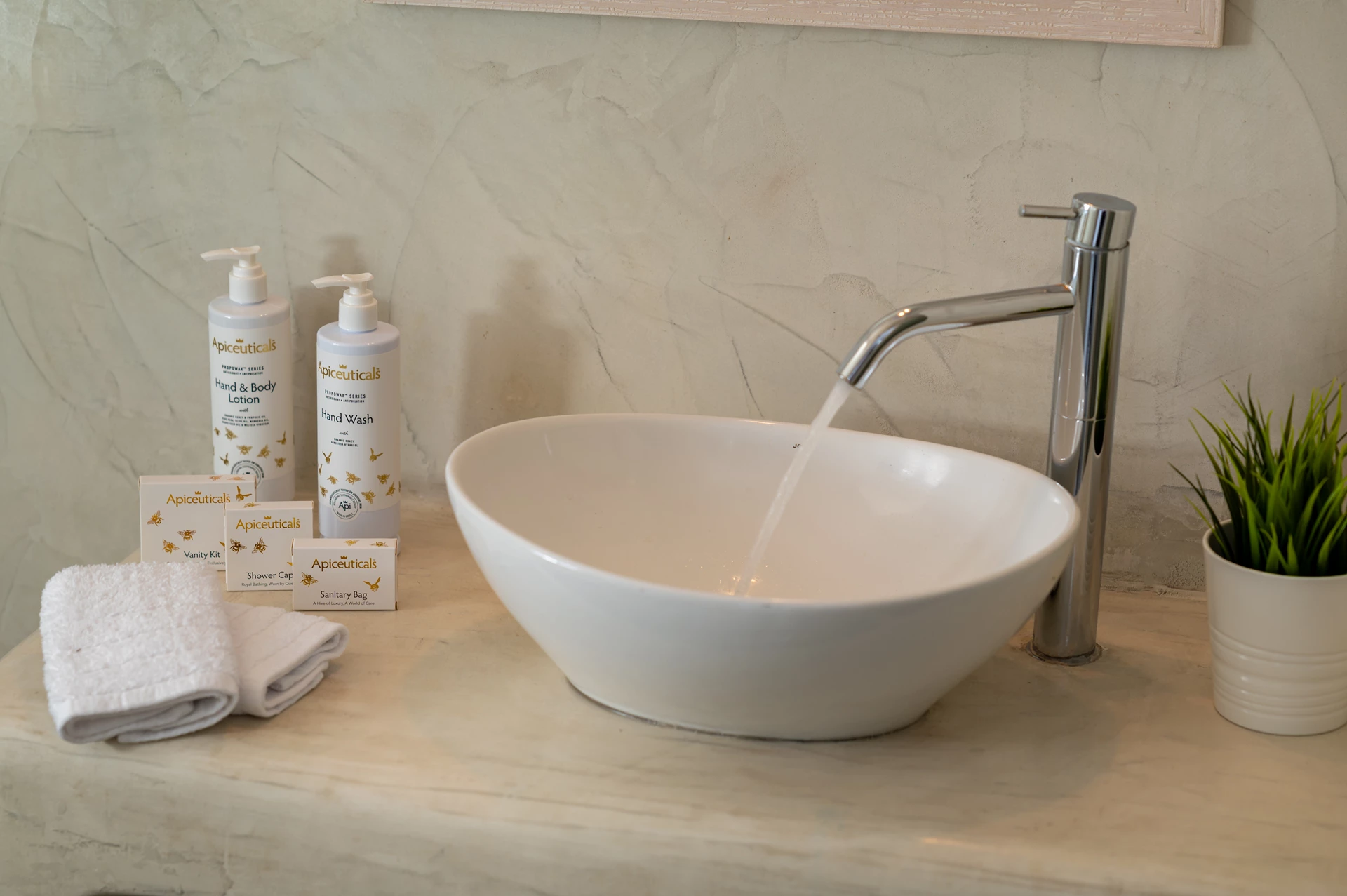 Canava Cave Residence