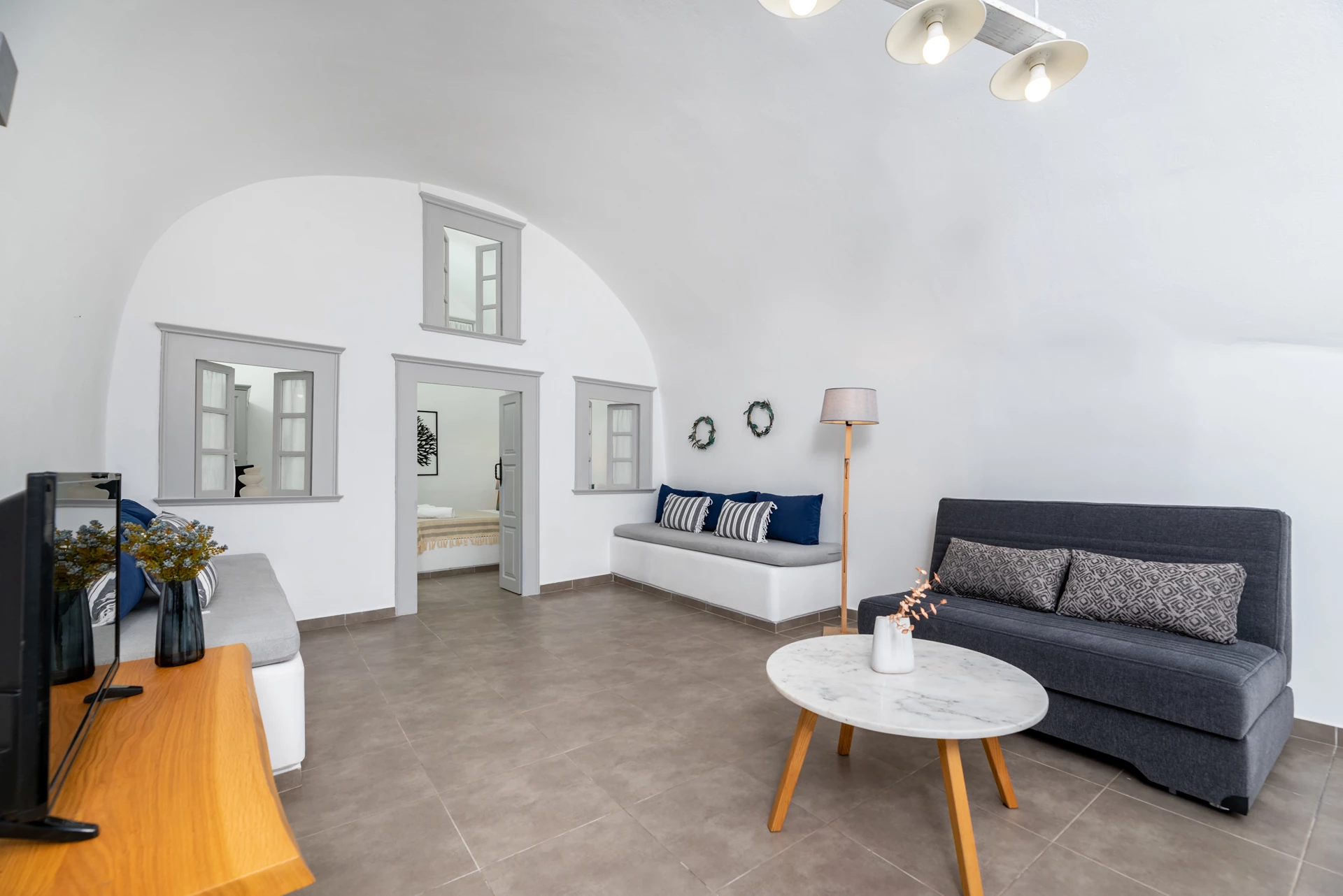 Aidani Cave Residence