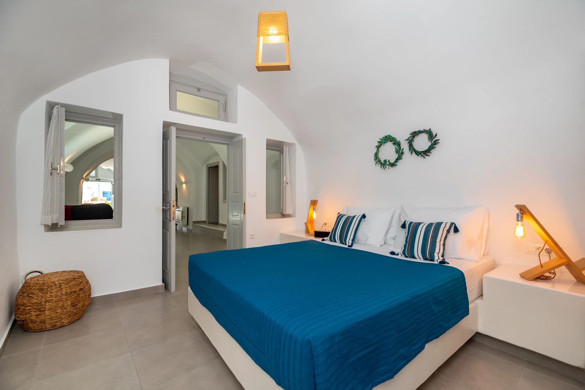 Canava Cave Residence