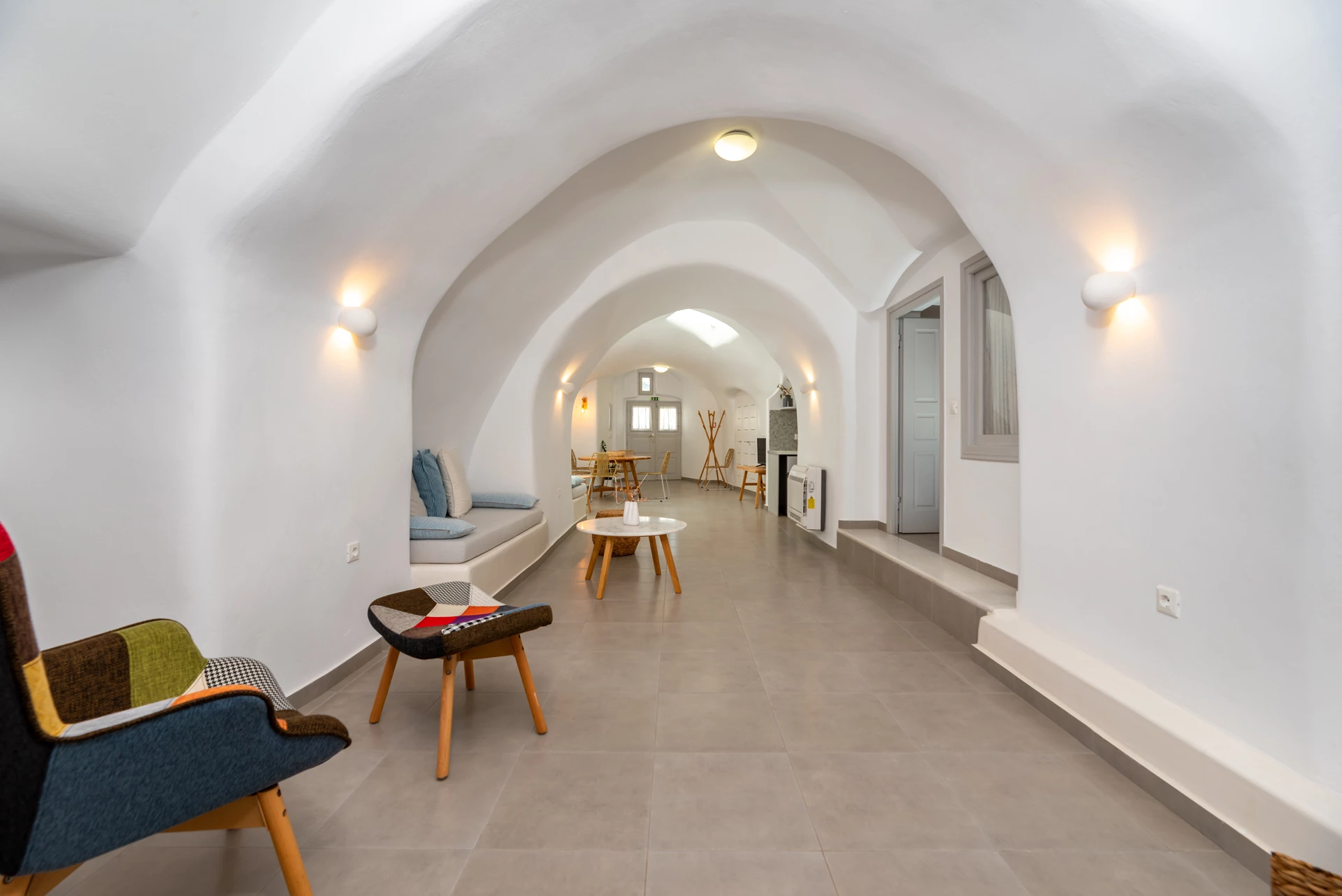 Canava Cave Residence